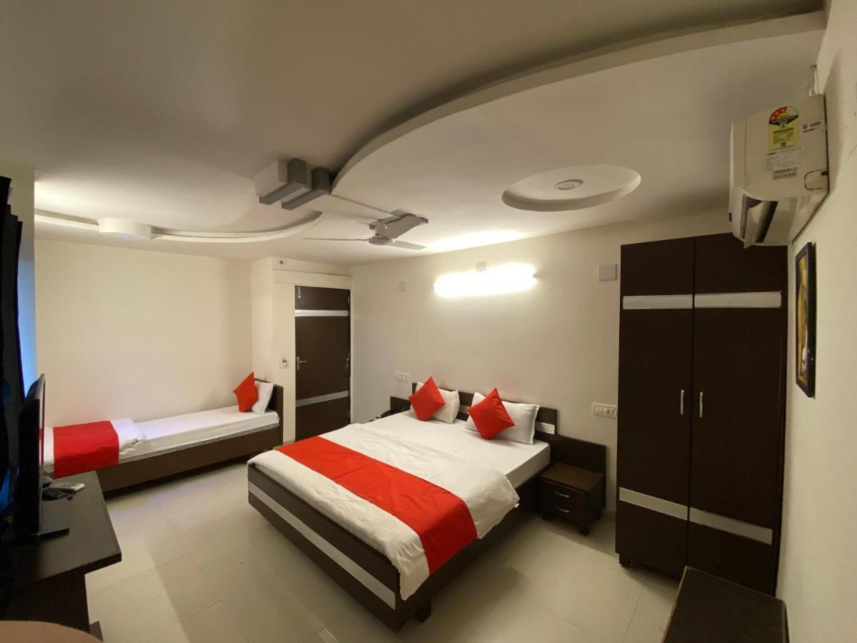 Hotel Riverfront Ahmedabad Cameră foto